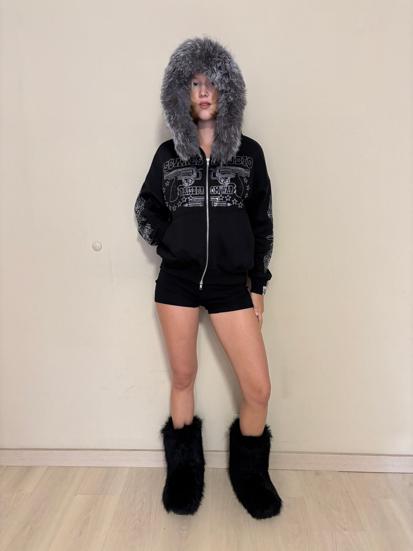 RAISE FROM WAR BLACK FUR ZIPPER