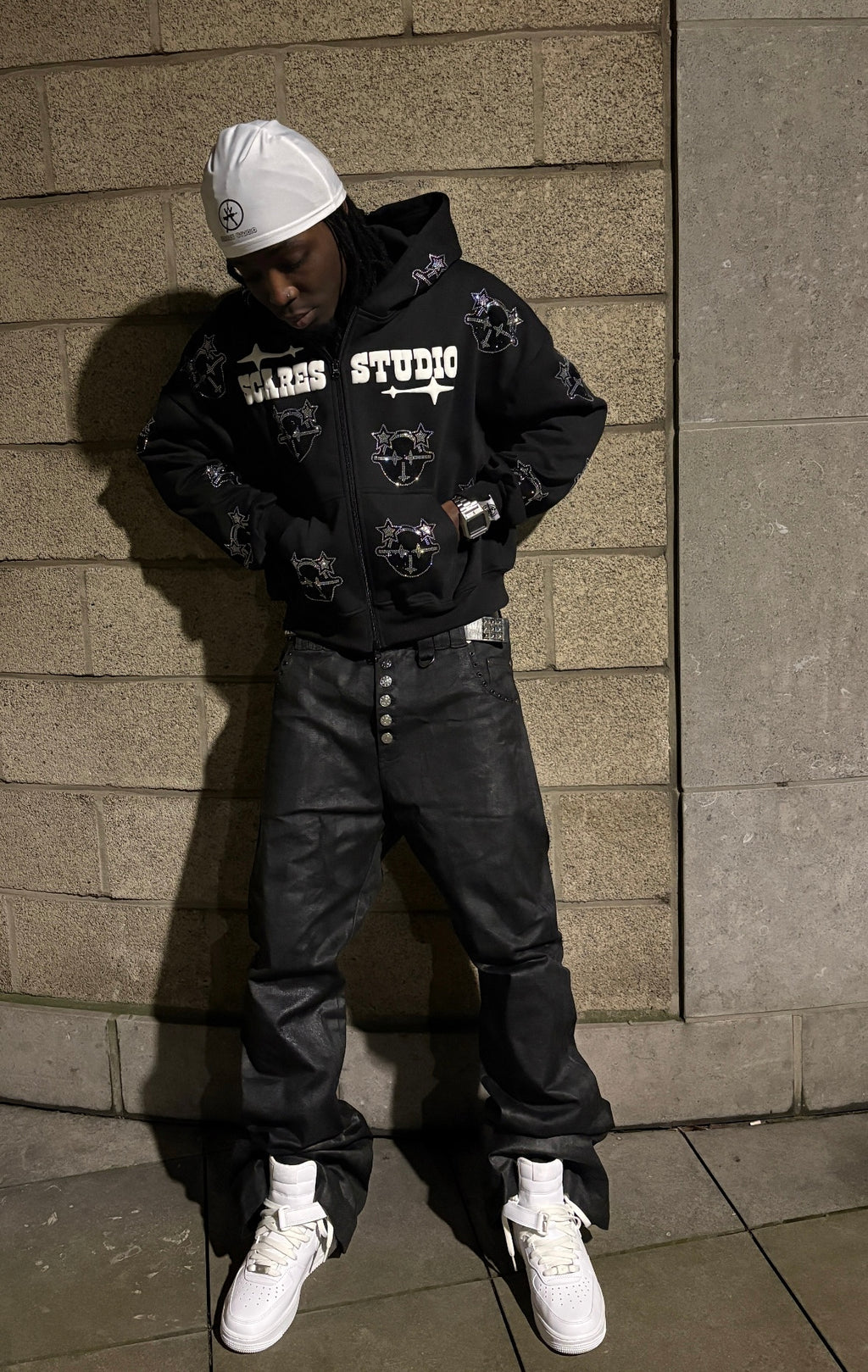 BLACK & WHITE CARTOON STARS ZIPPER