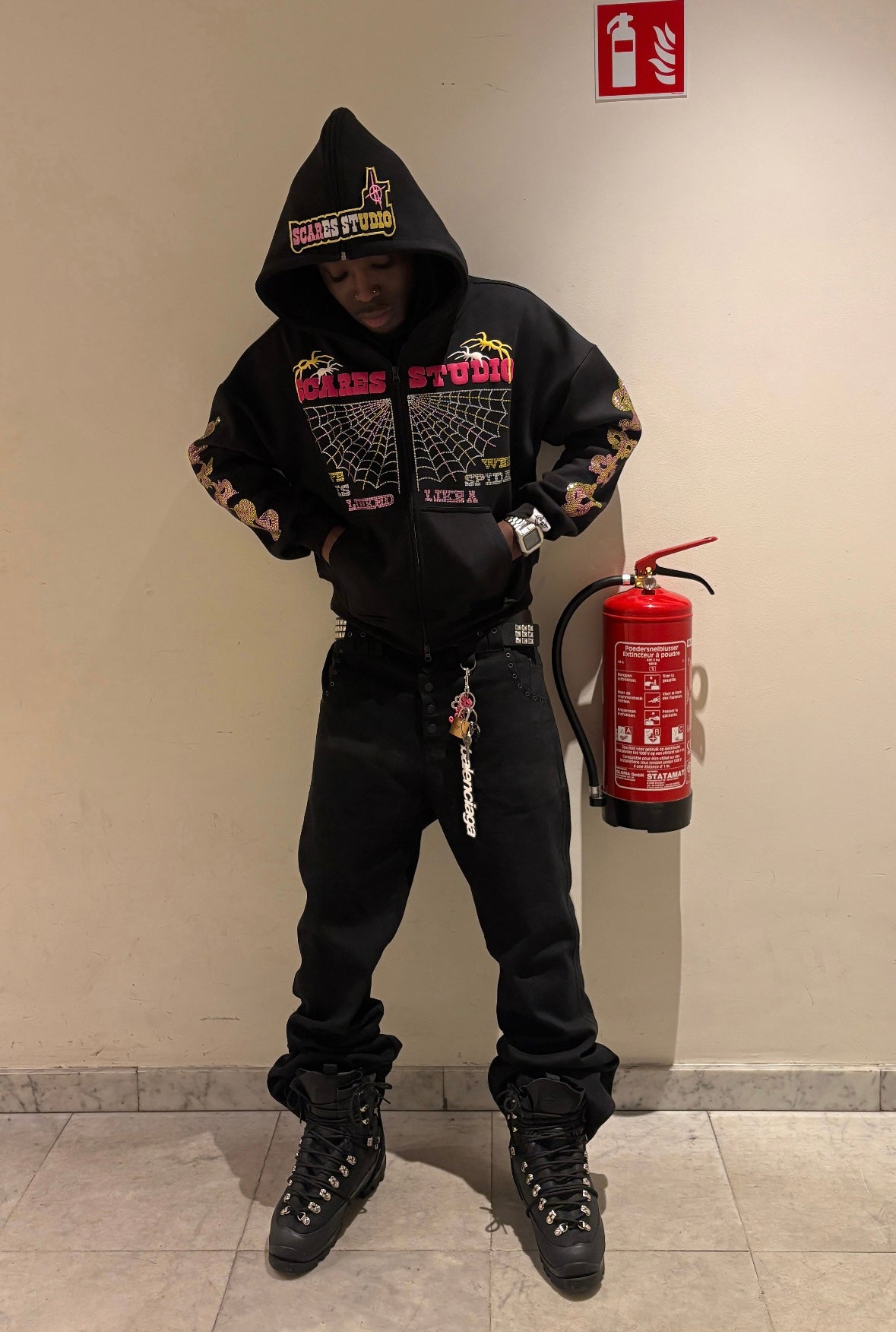 SPIDA WEB BLACK AND YELLOW ZIPPER