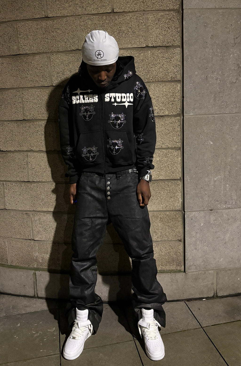 BLACK & WHITE CARTOON STARS ZIPPER