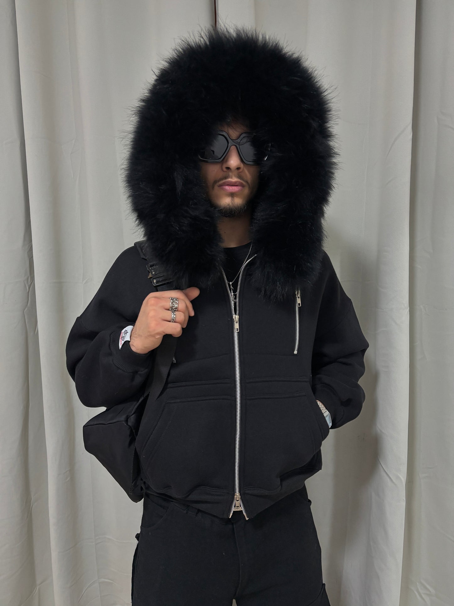 BLACK CARPENTER TECH FUR ZIPPER
