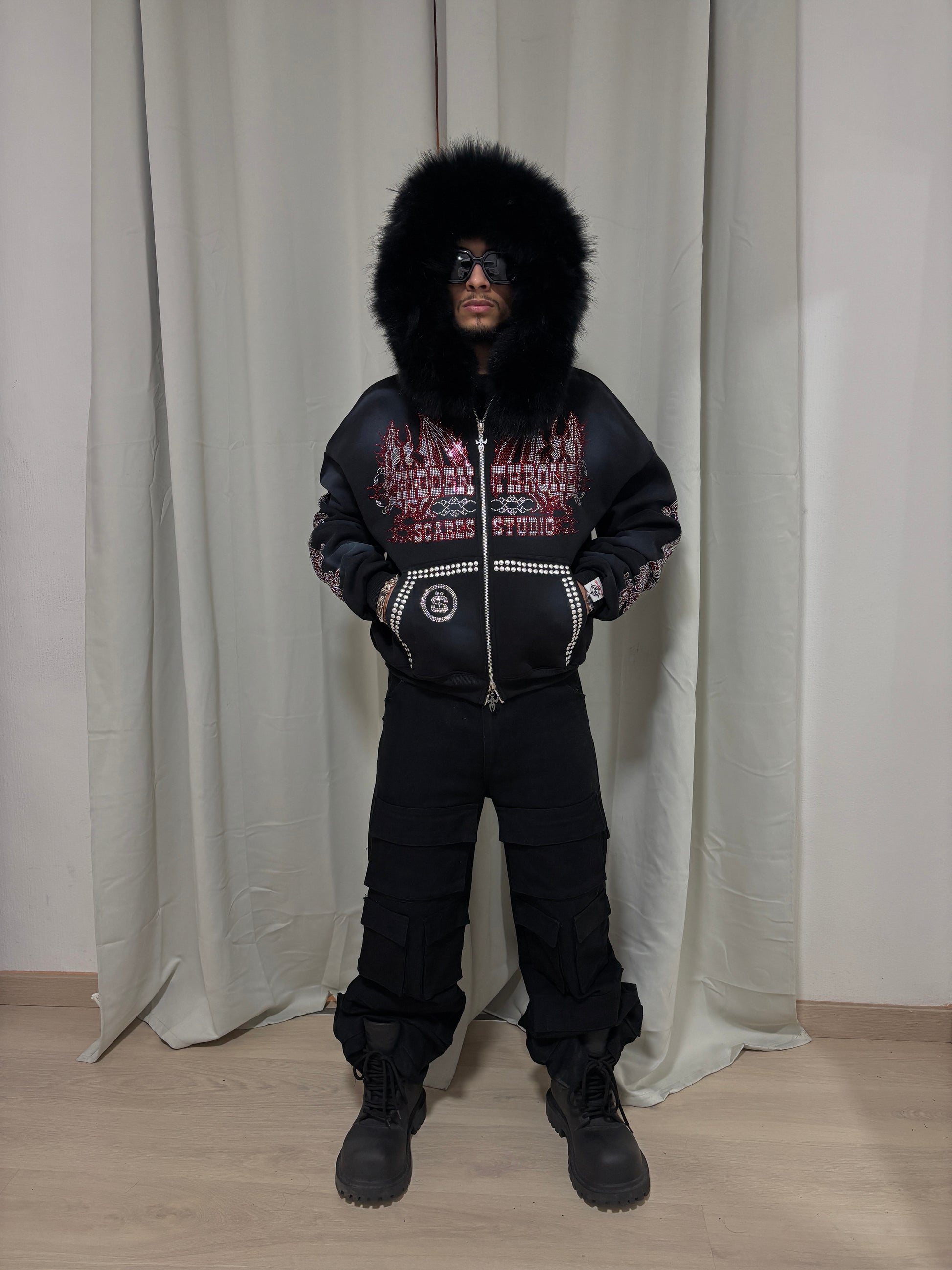 HIDDEN THRONE BLACK SPRAY HOODIE FUR ZIPPER