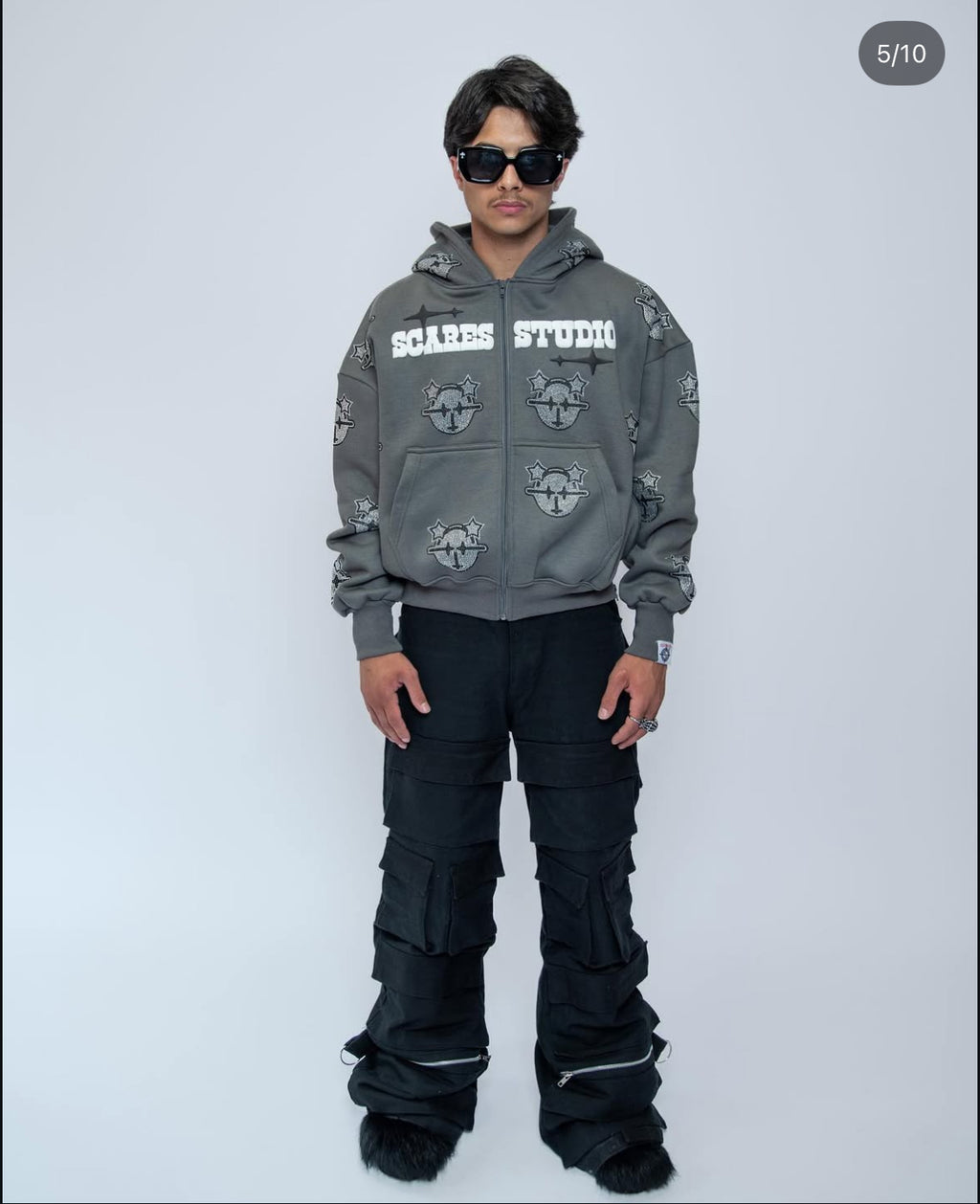 ASH GREY CARTOON STARS ZIPPER