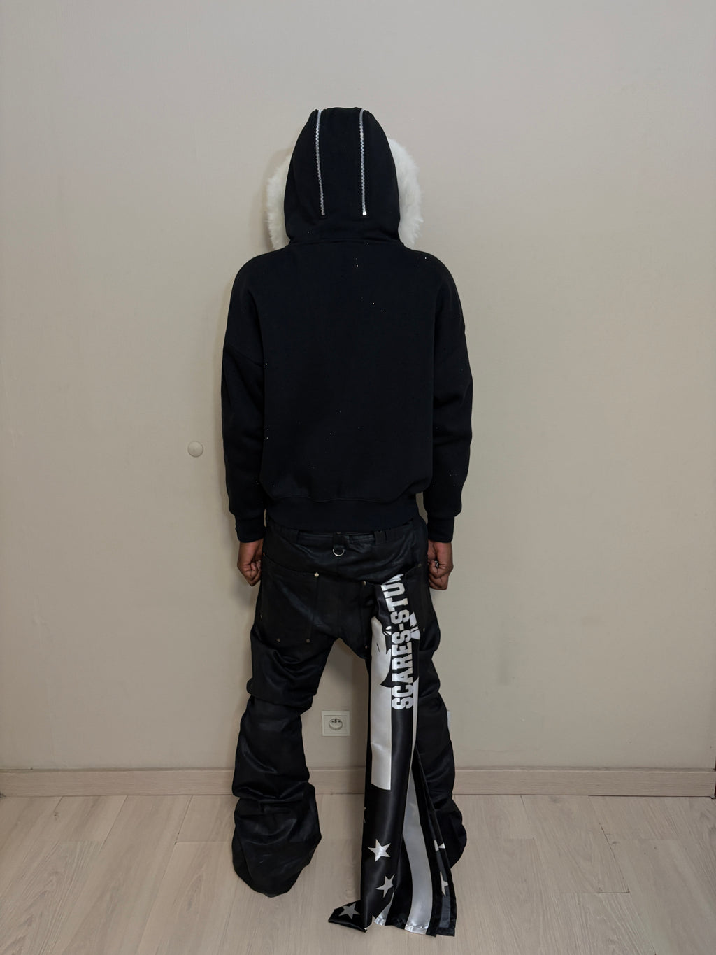NIGHT STARS BLACK FUR ZIPPER