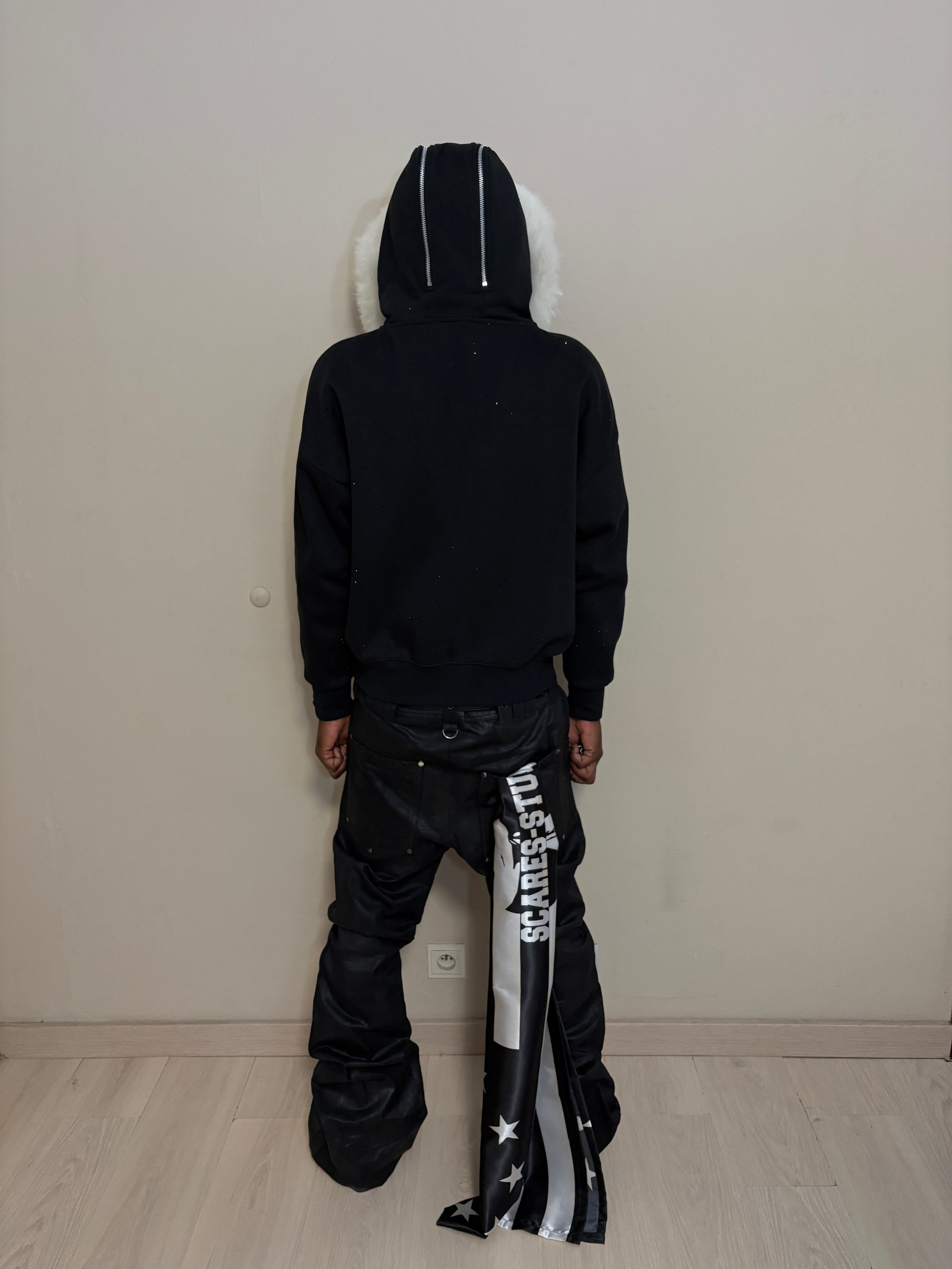 NIGHT STARS BLACK FUR ZIPPER