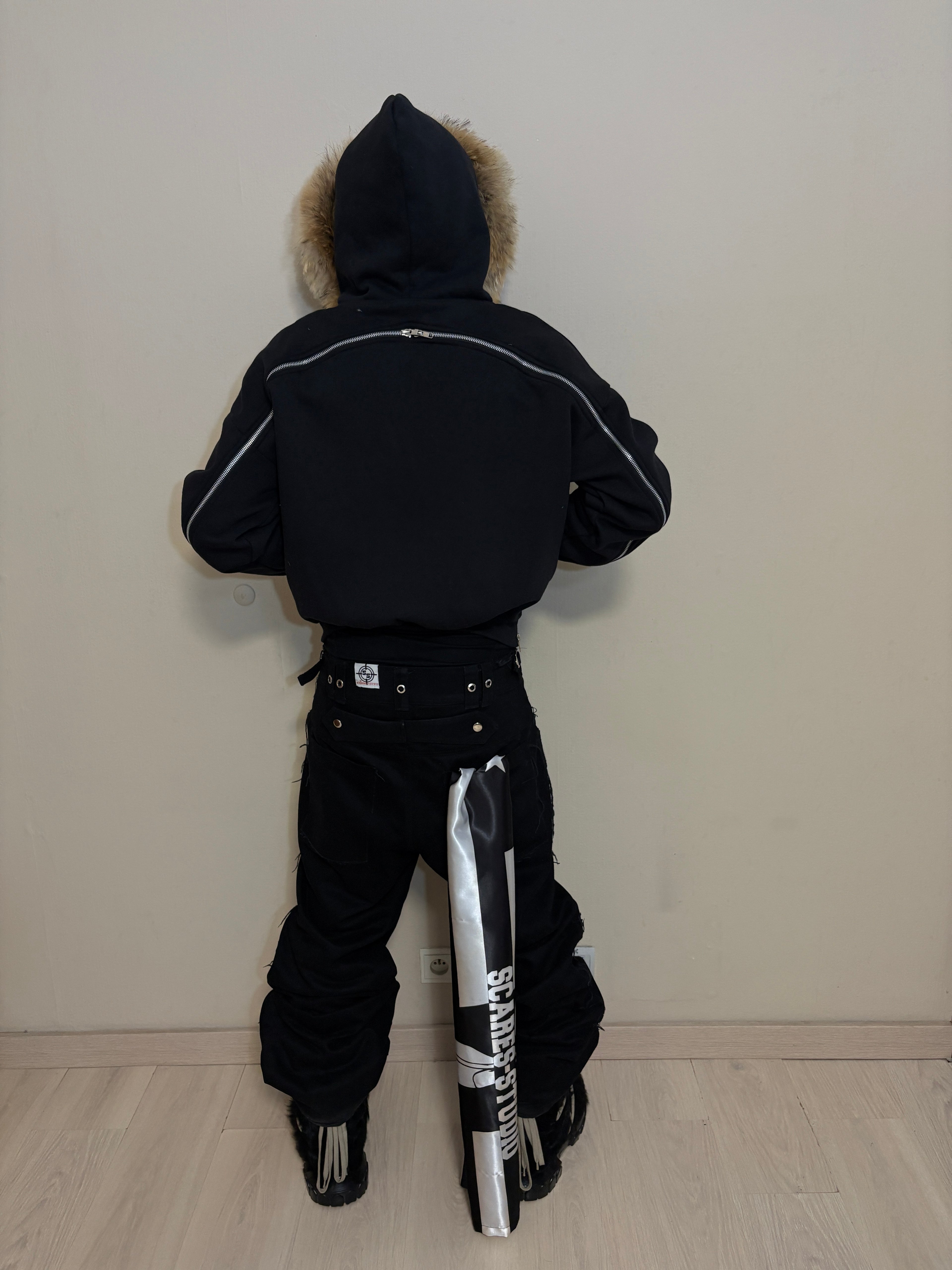 TRIBAL SYMBOLS BLACK FUR ZIPPER