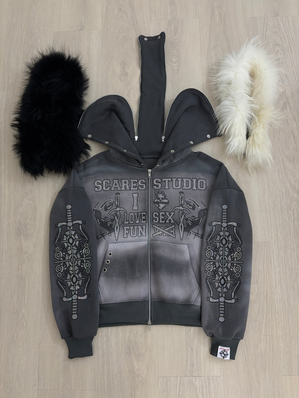 FACES OF FEELINGS SPRAY-WASH ASH GREY FUR ZIPPER