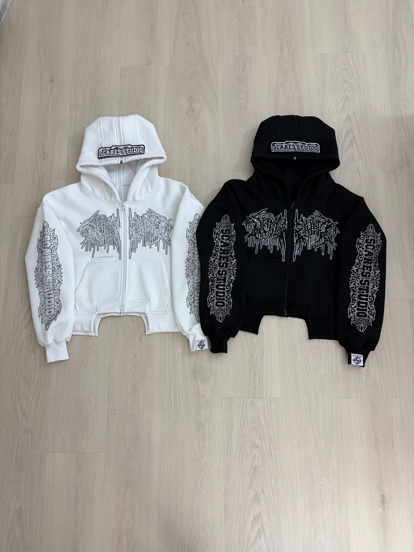 ARAB MANI BLACK TECH. ZIPPER