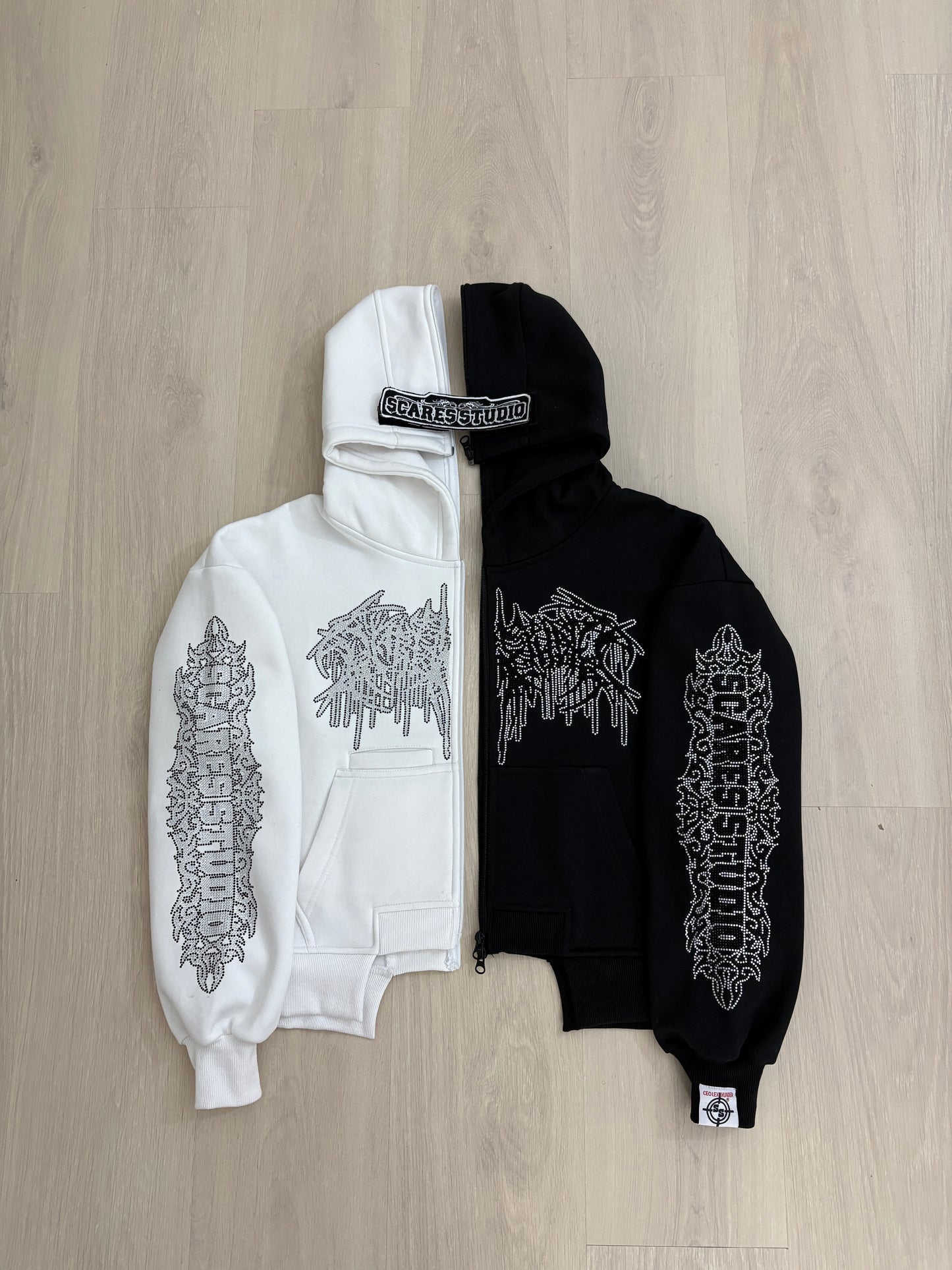 ARAB MANI BLACK TECH. ZIPPER