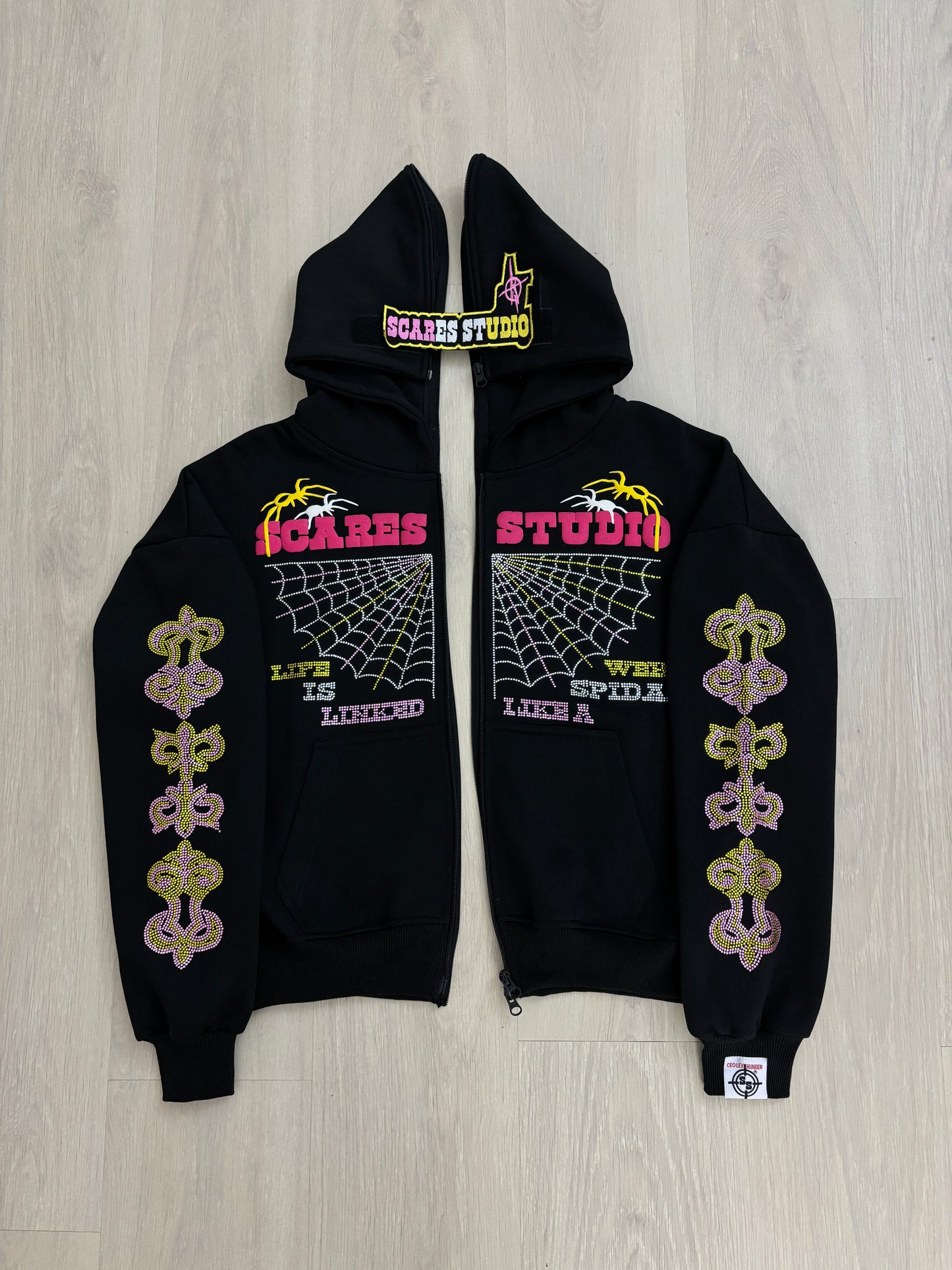 SPIDA WEB BLACK AND YELLOW ZIPPER