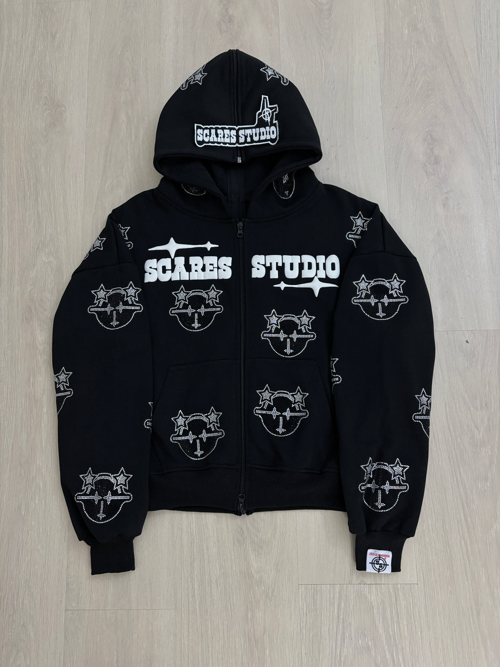 BLACK & WHITE CARTOON STARS ZIPPER