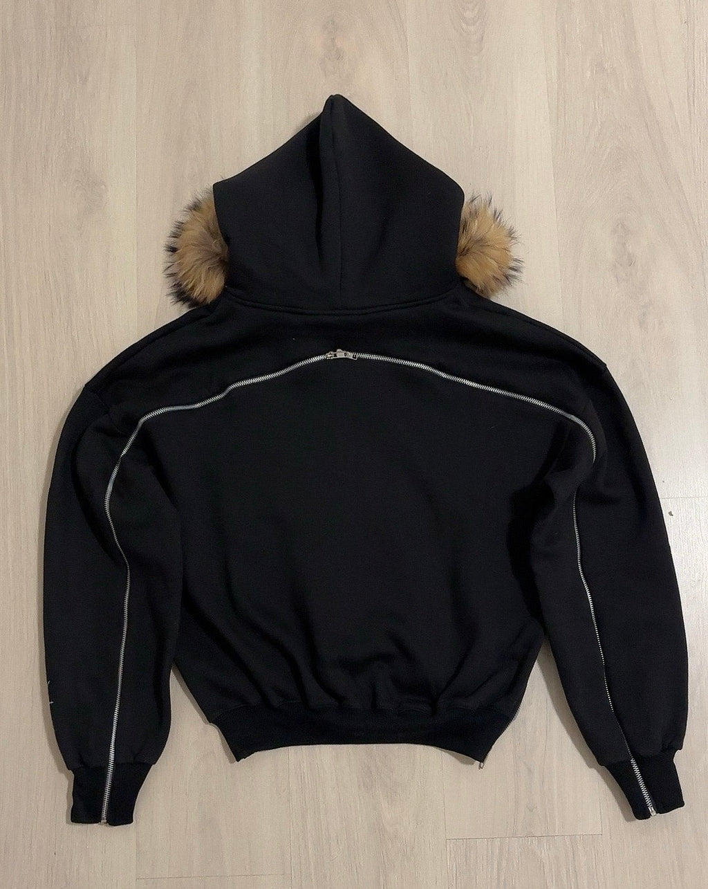 TRIBAL SYMBOLS BLACK FUR ZIPPER