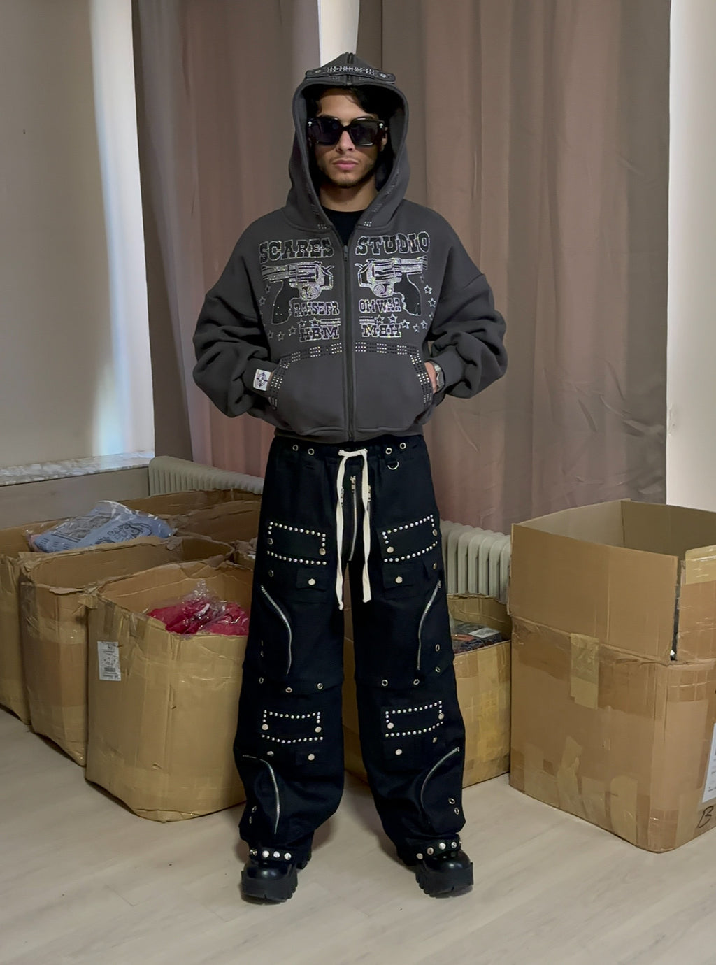 STUDS BAGGY CARGO (JORTS) CANVAS PANTS