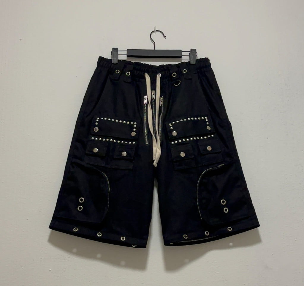 STUDS BAGGY CARGO (JORTS) CANVAS PANTS