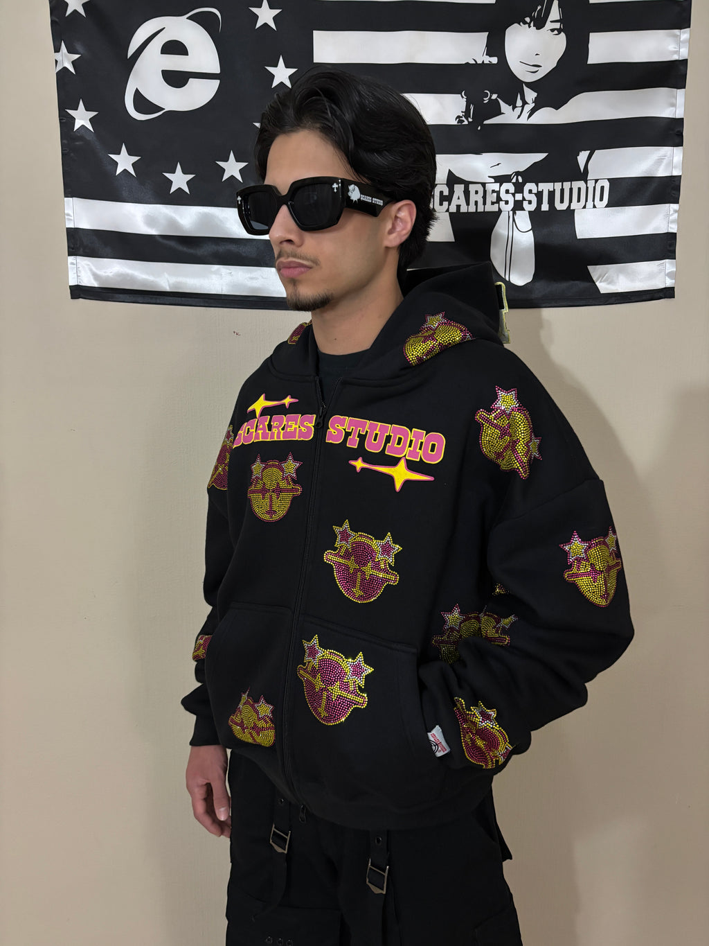 BLACK CARTOON STARS ZIPPER HOODIE