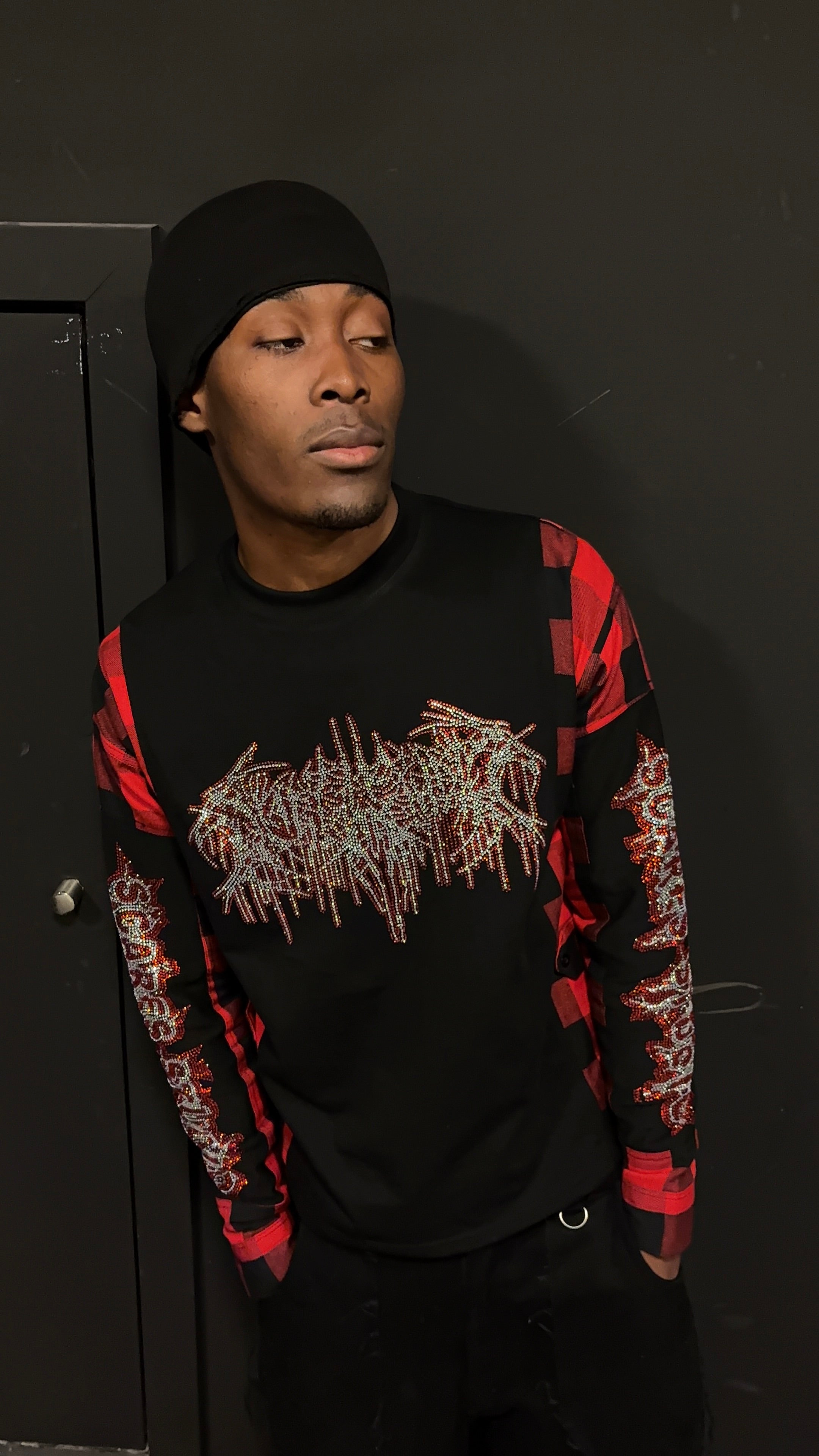 RED & BLACK FLANNEL LONG-SLEEVE T-SHIRT