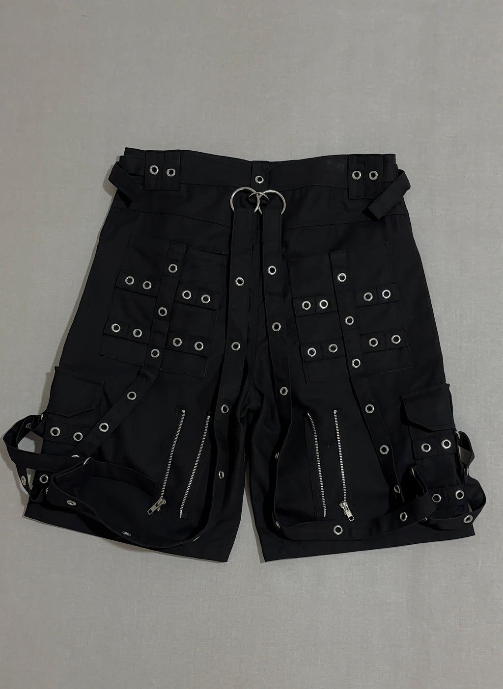 BLACK ARMOR CARGO SHORTS