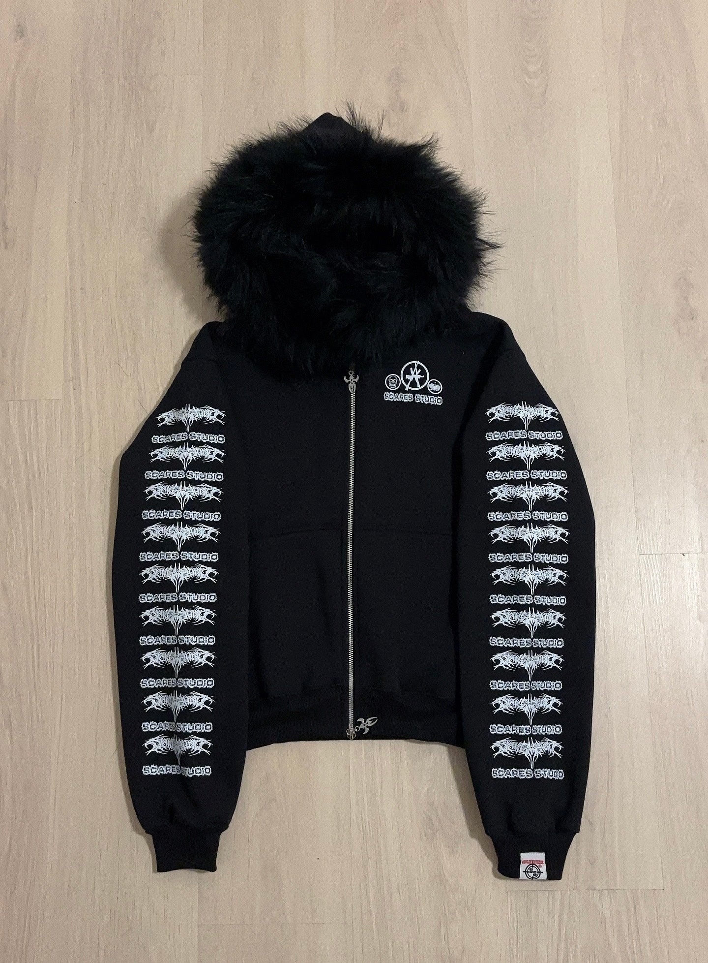 ARAB MANI RAGE FUR ZIPPER