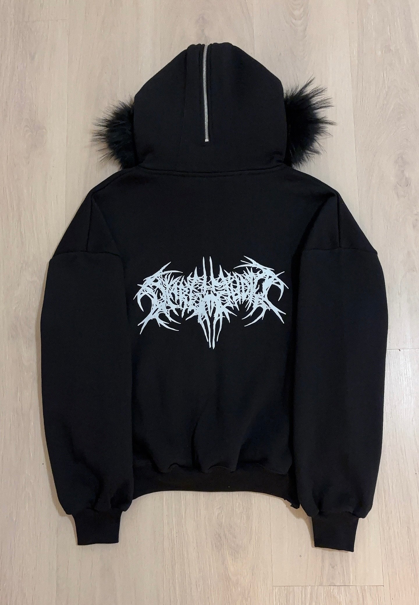 TRIBAL RAGE BLACK FUR ZIPPER