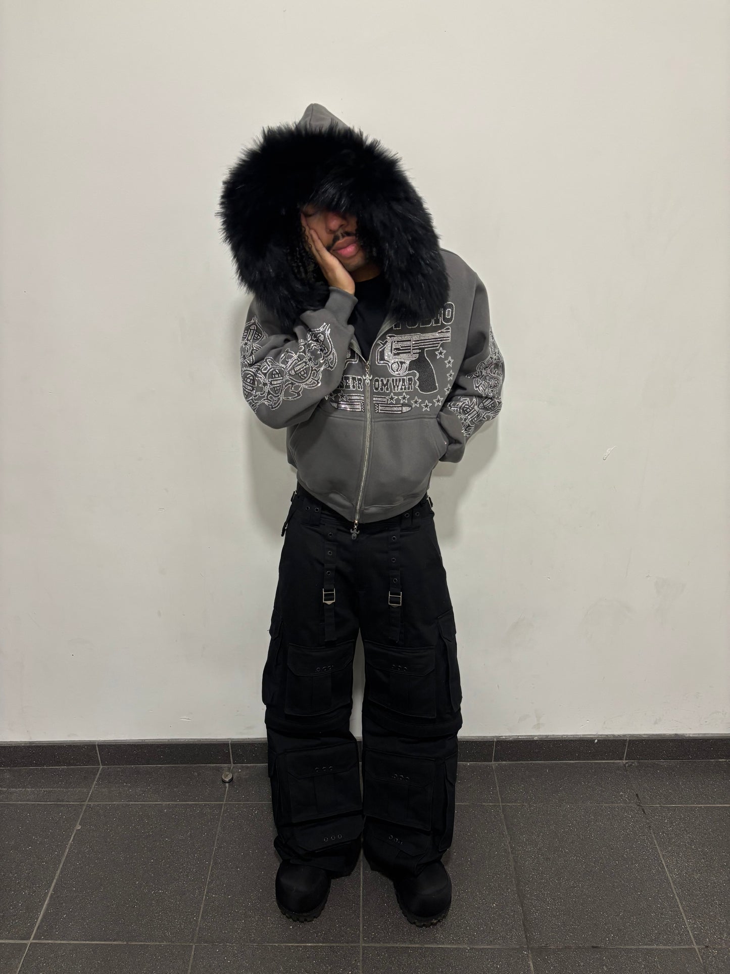 RAISE FROM WAR FUR ASH-GREY FUR ZIPPER